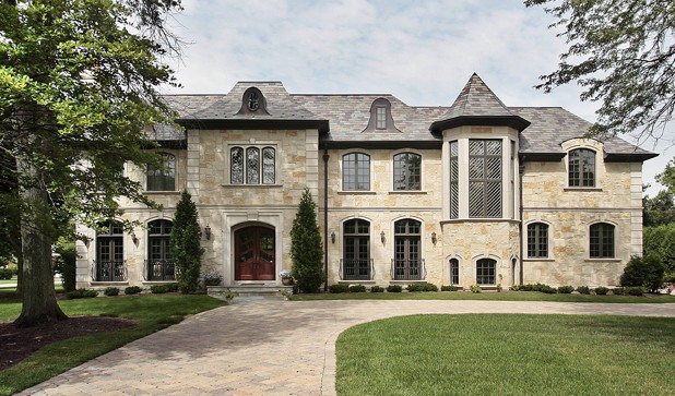 Custom Houses are built for Houston owners that represent their social standing and lifestyles