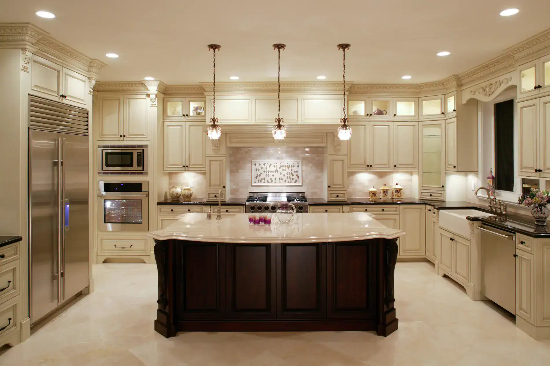 Luxury Kitchen Kitchen Remodel by Marwood Construction — Project 2 project photo